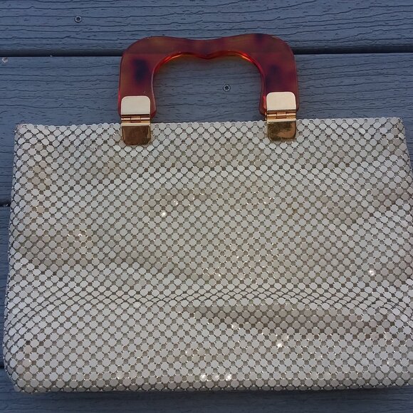 Vintage shimmer chainmail clutch with acrylic handles - Picture 1 of 4